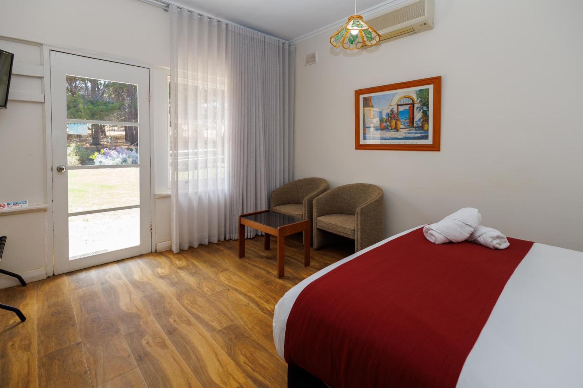 Big4 Cape Jervis Accommodation & Caravan Park Екстериор снимка